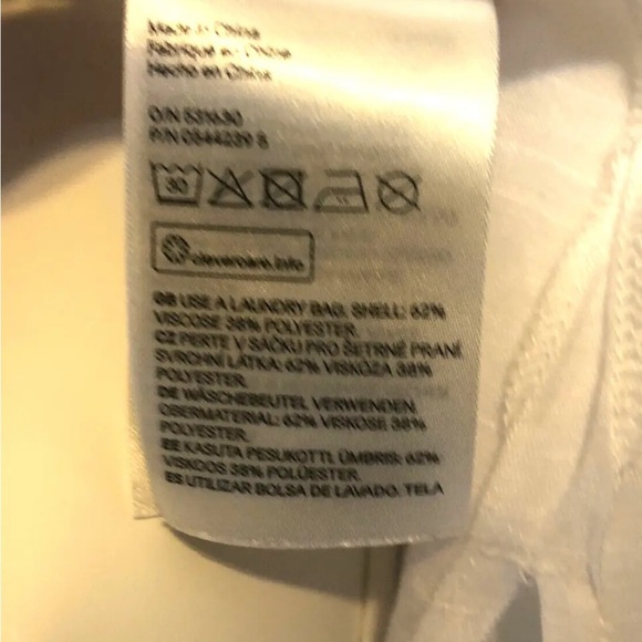 H&M Divided Long Shirt with Applique White Long Sleeve Buttons At cuff Size 14 - Picture 12 of 16